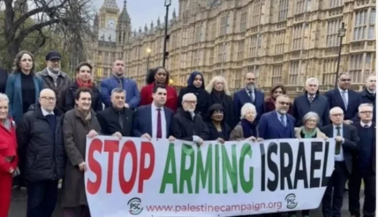 ناشطون بريطانيون يهاجمون مصنعاً يزوّد “إسرائيل” بمكوّنات لطائرات “إف-35”