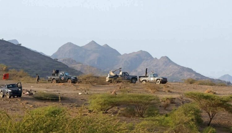 “قوات طارق” تستهدف قرى الوازعية بالمدفعية والقبائل تستنفر لمواجهة “الحملة العسكرية”