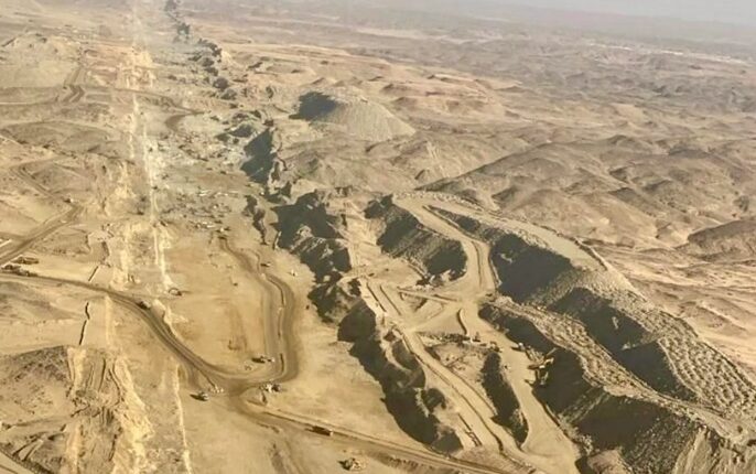 صحيفة بريطانية: انهيار أكبر مشروع سعودي تحت وطأة التكاليف الباهظة