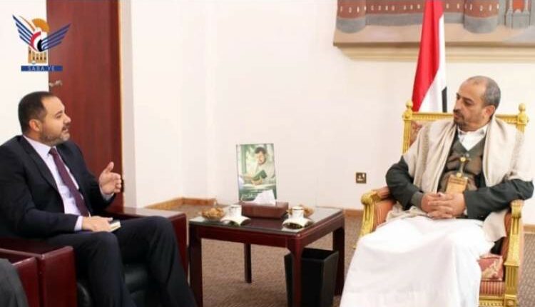 صنعاء تسلم المبعوث الأممي رسالة حول الملف الإنساني وتدعو إلى تنفيذ خارطة الطريق دون إبطاء