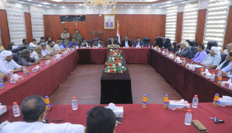 المحافظات الجنوبية بين الانقسام والفوضى: كيف يحول التحالف الجنوب إلى كيانات شبه مستقلة لإدارة ثرواته؟