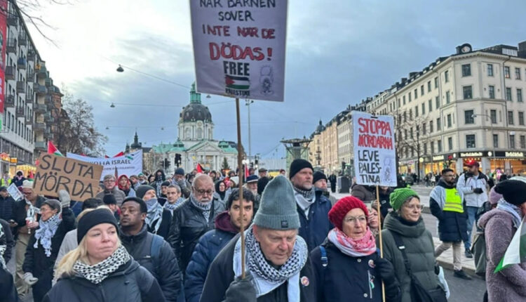 مظاهرات حاشدة في لندن وستوكهولم دعما لفلسطين ضد “إسرائيل”