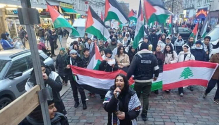 بمشاركة الجالية اليمنية مسيرة جماهيرية في مدينة هامبورغ الألمانية 