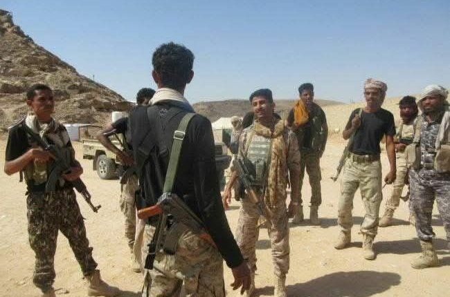 اشتباكات مسلحة في حضرموت تُصيب 4 أشخاص وتهدد إمدادات الكهرباء