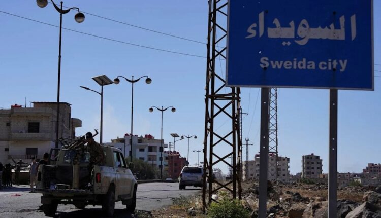 سوريا: اشتباكات عنيفة بين الحرس الوطني وقوات الحكومة الانتقالية في ريف السويداء الغربي