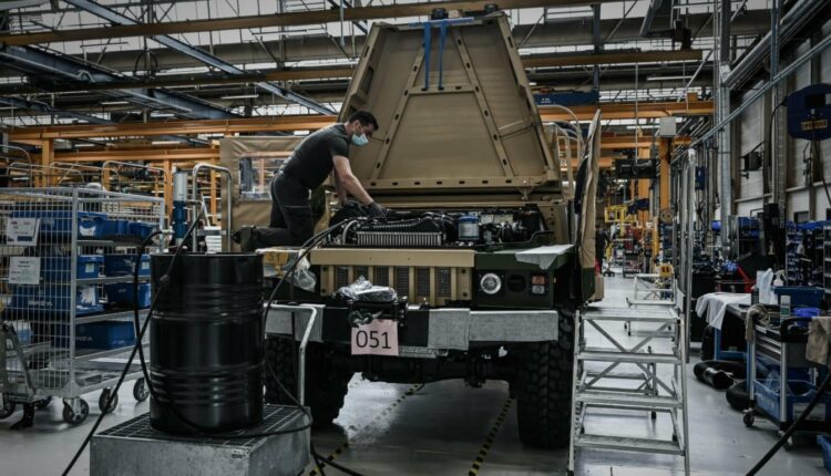 صناعة السلاح الأوروبية تقفز في عام واحد.. وواشنطن المستفيد الأكبر من الطلب المتصاعد