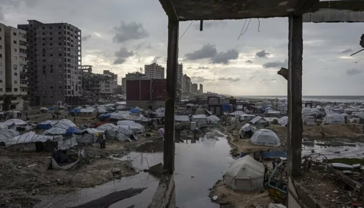 منخفض جوي يكشف فداحة الكارثة في غزة.. شهداء ودمار واسع ومسؤولية مباشرة على الاحتلال