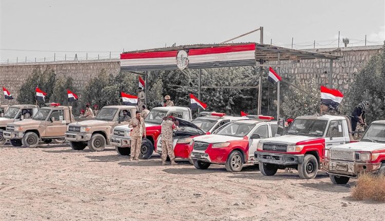 اقتطاعات الرواتب تفجر غضبا داخل الشرطة العسكرية في أبين