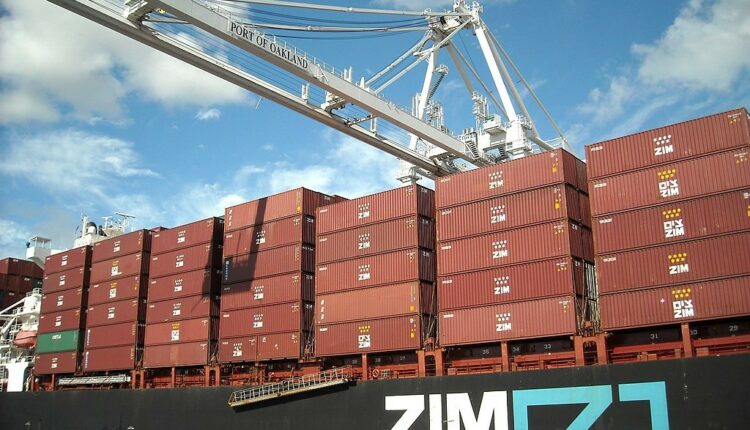 هروبا من خسائر البحر الأحمر.. بيع شركة زيم الإسرائيلية لشركة ألمانية