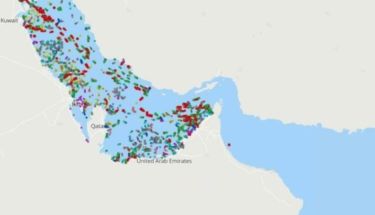 إيران تغلق مضيق هرمز… ما التداعيات؟