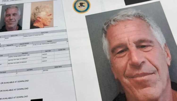هل تشعل ملفات إبستين حربا مع إيران؟