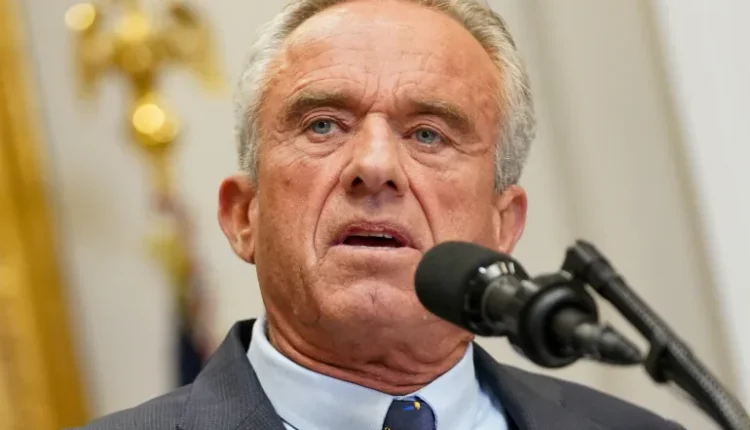 عن الصحة الإنجابية وسن الرشد القانوني.. تصريح وزير في إدارة ترامب يثير الريبة والشكوك