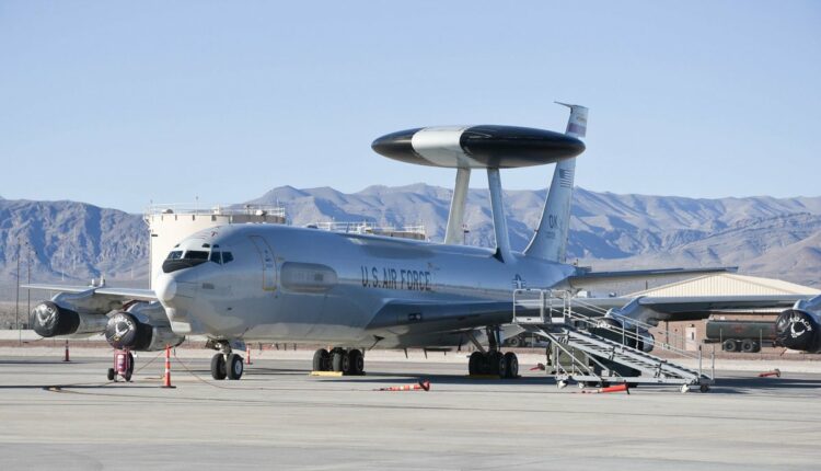 تقرير أميركي يكشف: ضربة إيرانية تصيب إحدى أهم الطائرات الأمريكية في السعودية… تفاصيل