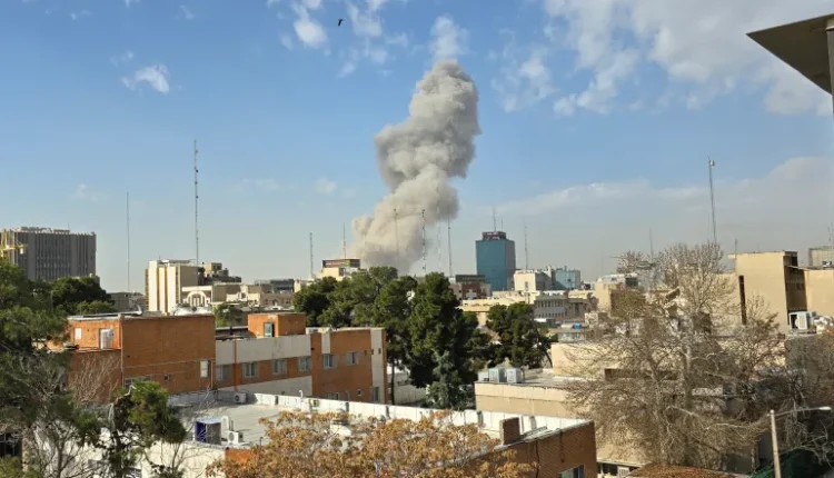 موقع بريطاني: العدوان على إيران يمهد لنهاية نفوذ أمريكا في الشرق الأوسط