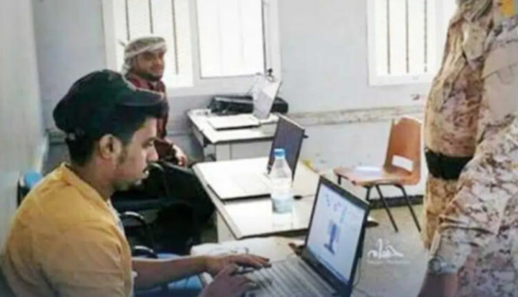 عدن: حقيقة صرف رواتب “الجيش” ومخاوف من أزمة اقتصادية حادة