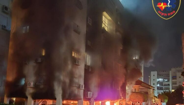 مقاطع مسربة لسقوط صواريخ إيرانية على “تل ابيب” ..الإعلام الإسرائيلي يتحدث عن ليلة مرعبة