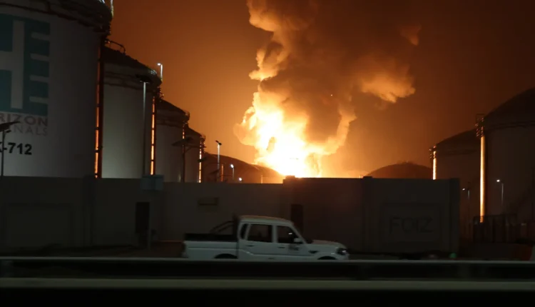 رويترز: الحرب على إيران تهدد إمدادات النفط والغاز العالميين