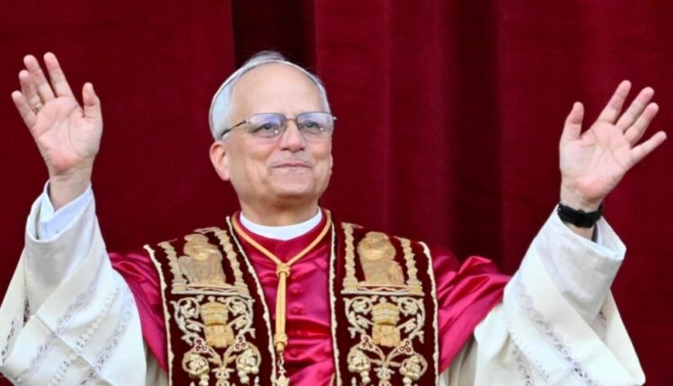 كيف أهان ترامب بابا الفاتيكان وكيف ردت إيران على هذه الإهانة