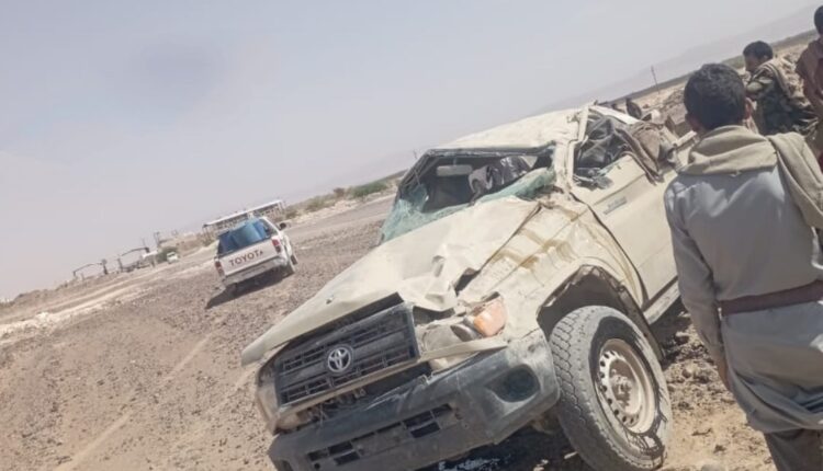 “سرعة عالية” تودي بحياة 3 مجندين من الإصلاح وتُصيب 15 آخرين في مأرب