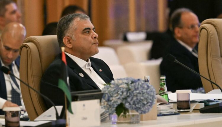 وزير النفط الإيراني: إيران تتحدى الحصار وتحافظ على صادرات النفط