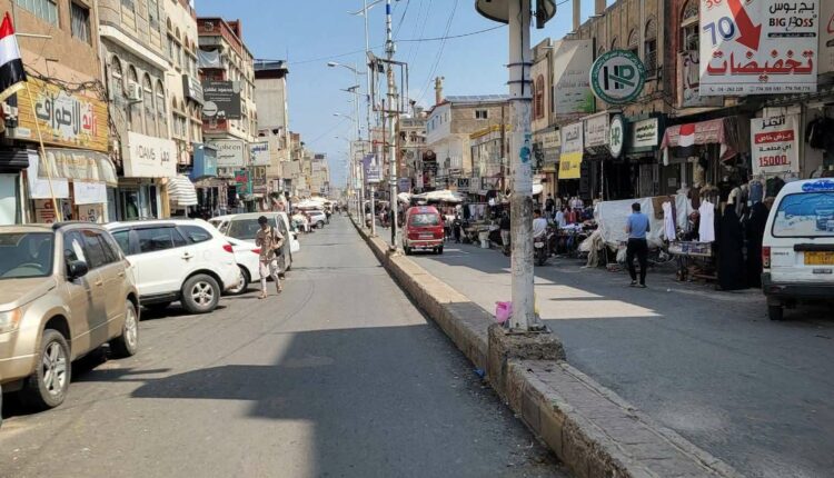 تعز.. أزمة غاز خانقة وشوارع شبه خالية