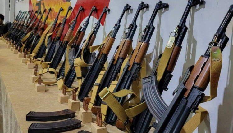قيادات في الإصلاح بتعز تبيع مخازن أسلحة التحالف السعودي تحت غطاء التبرعات