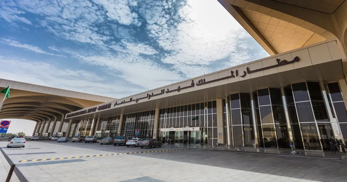 اضطراب مطار الدمام بعد ضربات جديدة وإقرار سعودي بالاستهداف